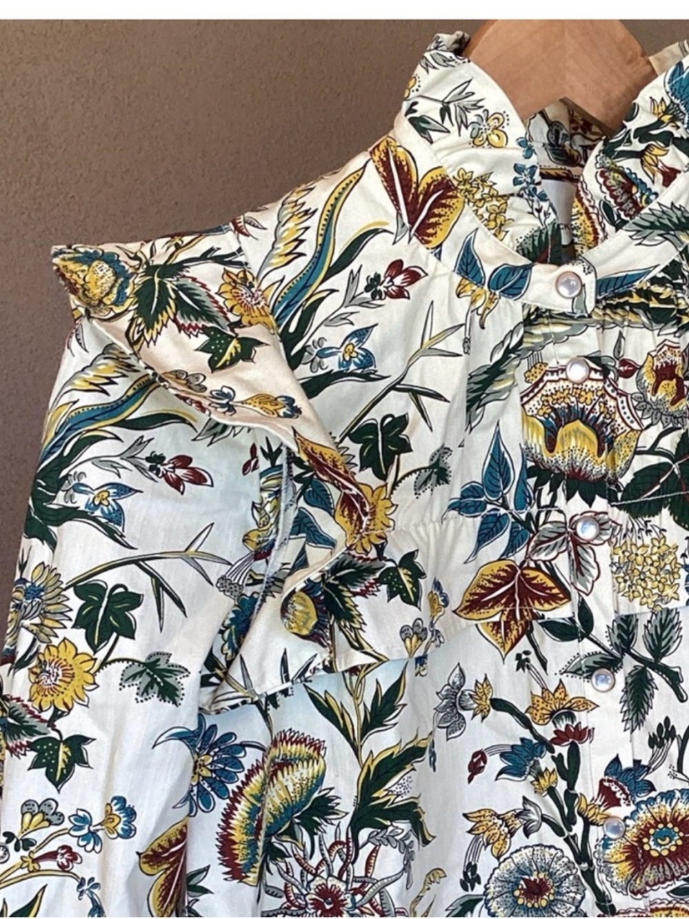 Tuckernuck Winnie blouse in Sharp Floral - Picture 3 of 3